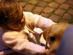 08 0502 Cloe si diverte